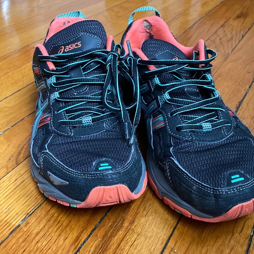 Woman’s ASICS running sneaker
